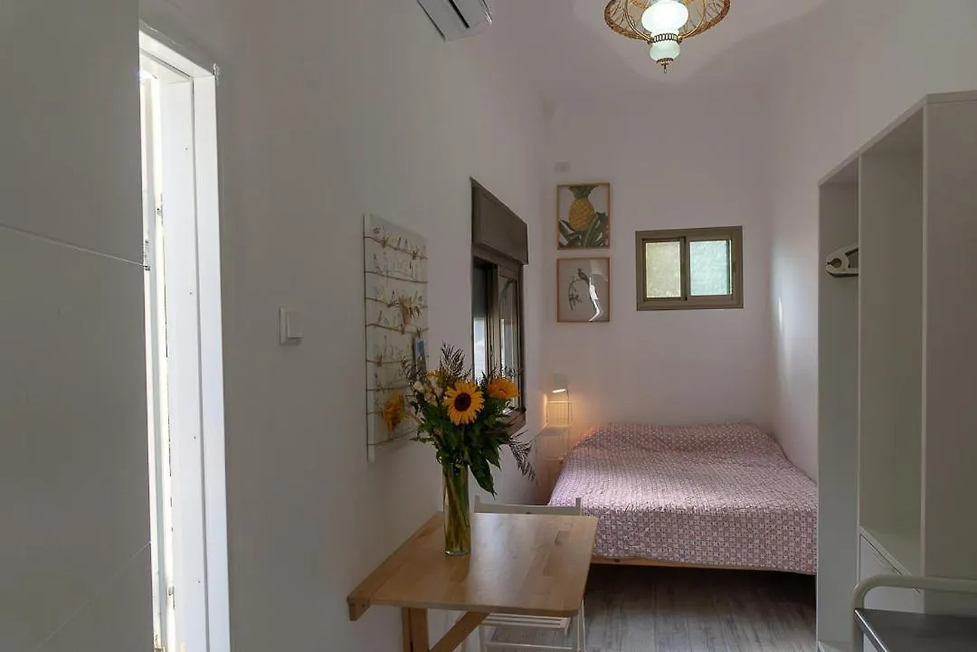 Cozy Apartment By The Sea Haifa